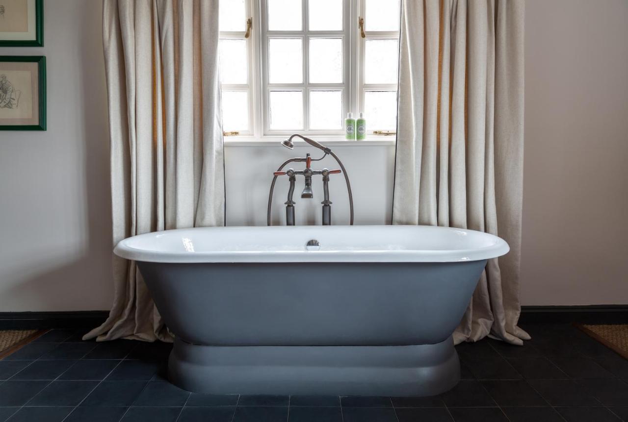 Отель The Double Red Duke, Cotswolds Уитни Экстерьер фото