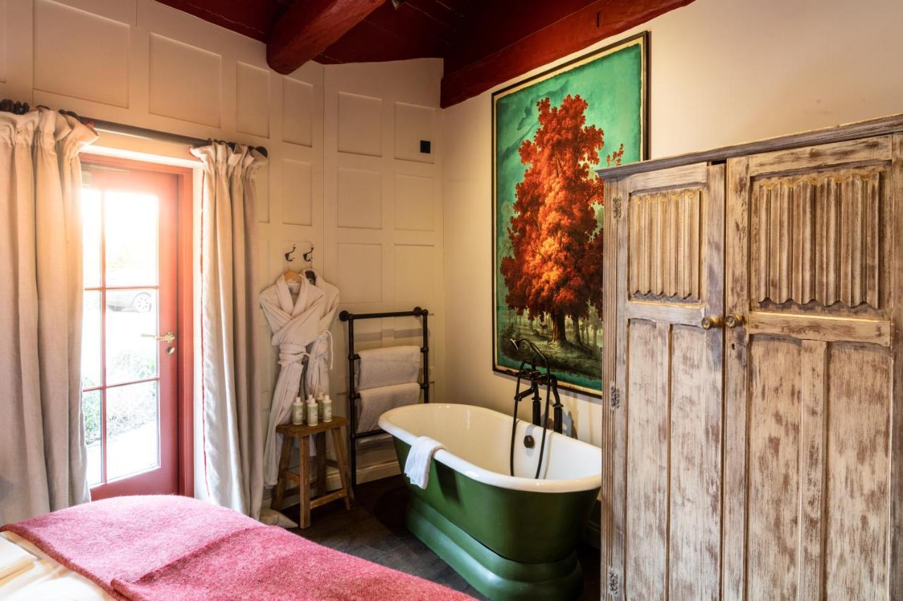 Отель The Double Red Duke, Cotswolds Уитни Экстерьер фото