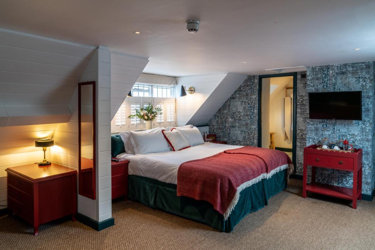 Отель The Double Red Duke, Cotswolds Уитни Экстерьер фото