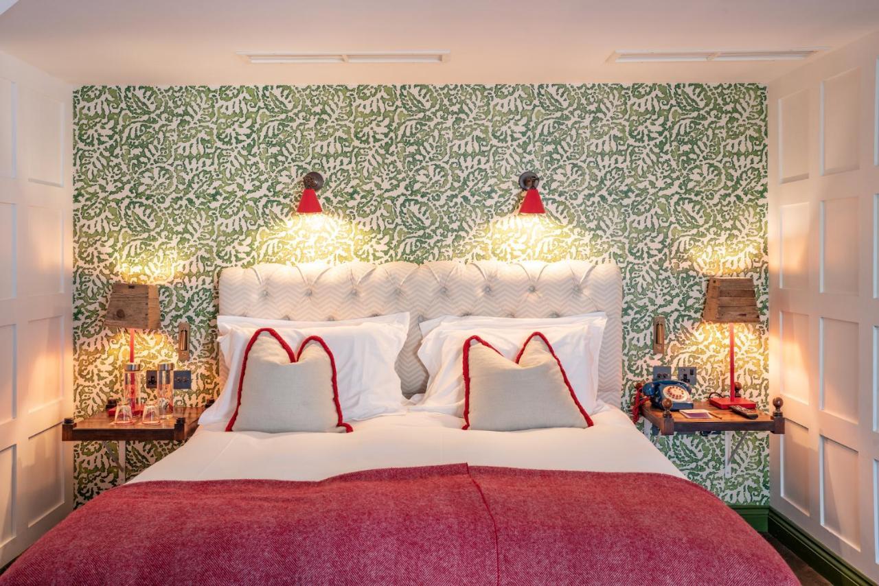Отель The Double Red Duke, Cotswolds Уитни Экстерьер фото