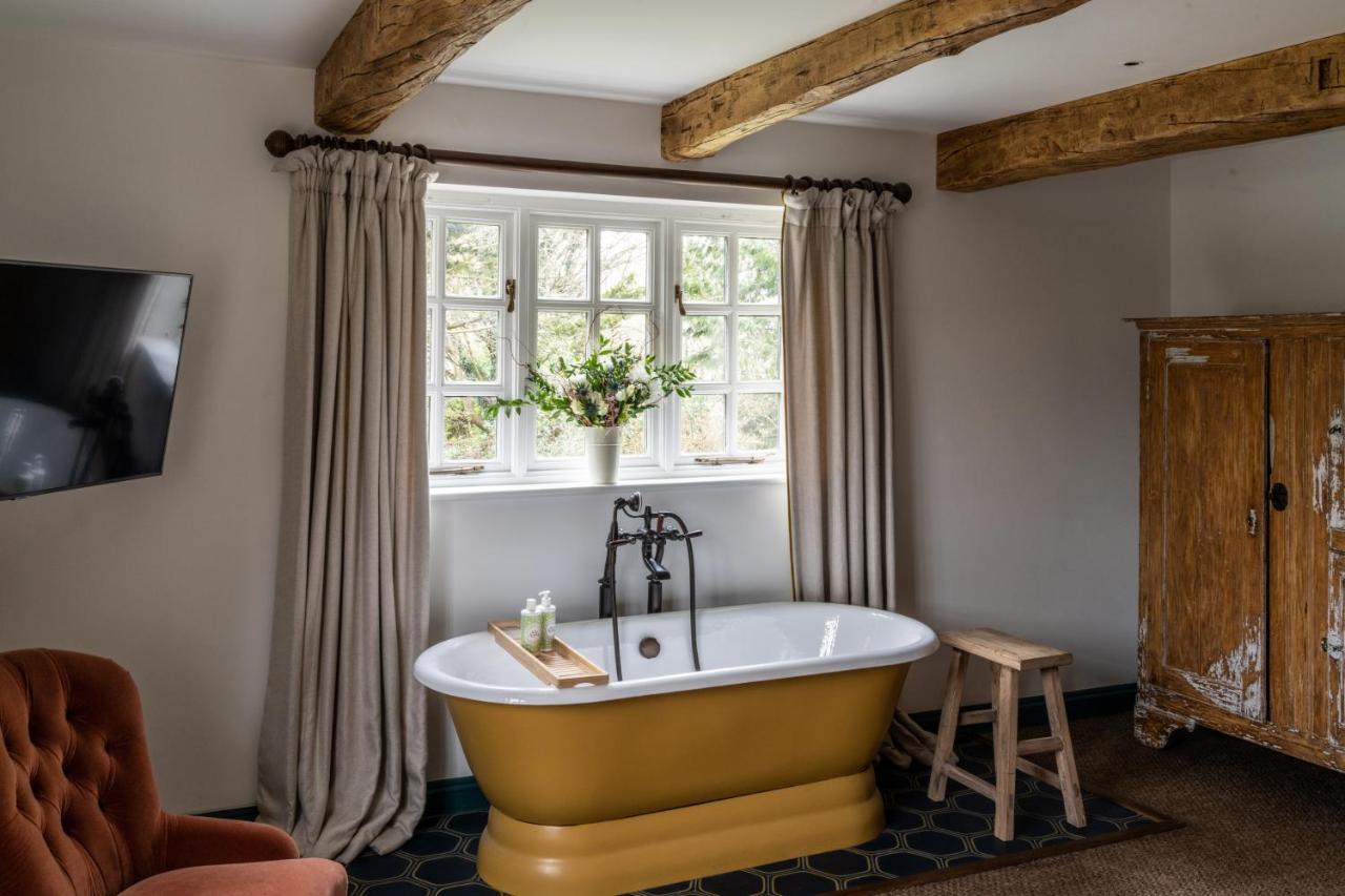 Отель The Double Red Duke, Cotswolds Уитни Экстерьер фото